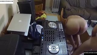 Dj Jockey Bikin Pesta Makin Gila Dan Seru!