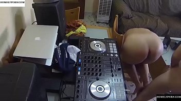Dj Jockey Bikin Pesta Makin Gila Dan Seru!