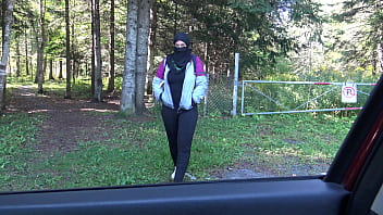 Wanita Turki Kaget Polisi Jerman Tunjukkan ‘senjata’ Besar