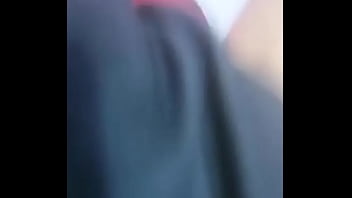 Awalnya Takut, Malah Diajak Ke Rumah Saat Orang Tua Pergi