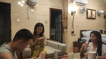 Kecantikan Tionghoa Yang Sangat Modis, Mirip Gadis Muda