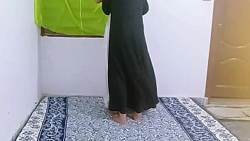 Gadis Muda India Desi Berselingkuh Dengan Bhabhi Ferzana Berhijab