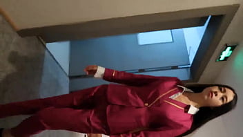 Gadis China Pamer Tubuh Seksi