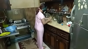 Gadis Berhijab Yang Menggoda