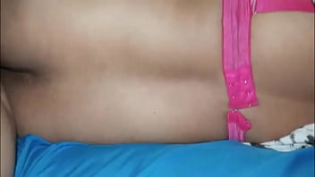 Gadis Seksi Dengan Bokong Besar Dan Payudara Montok