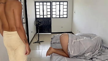 Kakakku Datang Ke Rumah Dan Pura-pura Jadi Istriku Demi Kenikmatan Ranjang