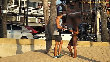 Pengalaman Pertama Anal Seks Yang Menggila Dengan Gadis Thailand Super Seksi