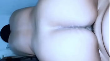 Tante Alin Gagal Setia, Main Mata Dengan Brondong Ganteng