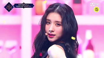 Loona Guncang Panggung Di Queendom 2