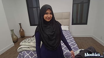 Maribel Beraksi Dengan Nookies Hijab (pov)