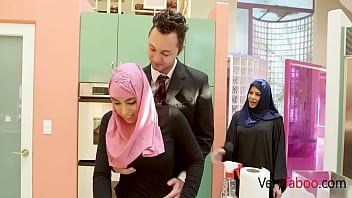 Putri Tiri Berhijabku Mendapatkan Kasih Sayang Ayah