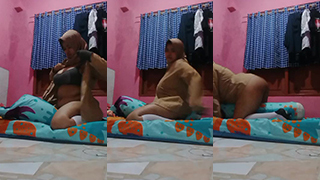Remaja Sma Tobrut Main Bareng Dengan Bbw Seksi Di Ranjang