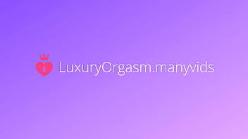 Kenikmatan Ekstrem Di Atas Barel: Orgasme Basah Dan Erangan Menggoda
