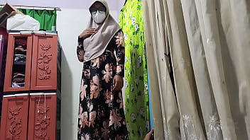 Guru Kejutkan Murid Lagi Asyik, Malah Diajak Mesum