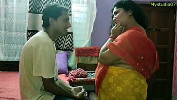 Bidadari India Menggoda Pria Polos Dengan Suara Menggairahkan!