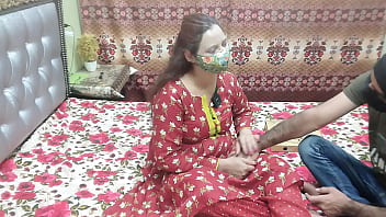 Pria Pengantar Pizza Digoyang Ganas Sama Bhabhi Berpantat Besar