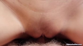 Amatur Asia Digoyang Habis-habisan Sama Kontol Gede Si Tukang Jajan