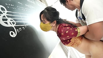Guru India, Imut Tapi 100% Gatal