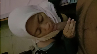 Bokep Indo Hijab Ngentot Sepong Kontol Pacar