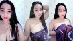 Tante Tobrut Live Streaming Dengan Hanya Selembar Kain Tipis Yang Menggoda