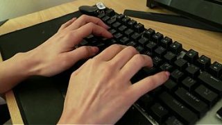 Cara Seksi Perempuan Korea Menghabiskan Musim Dingin Dengan Kaki Telanjang Di Rumah