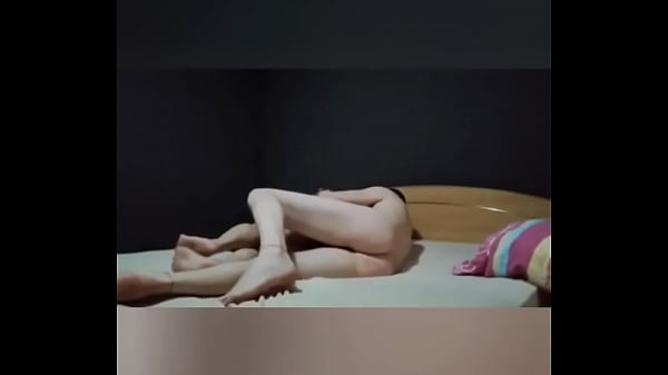 Ibu Menggoyang Pantat Anak Tirinya