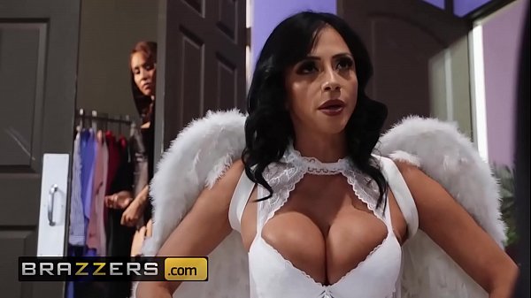 Sihir Seksi Dan Kejam – Ariella Ferrera & Isis Love – Pesona Ibu Malam Bagian 1 – Brazzers