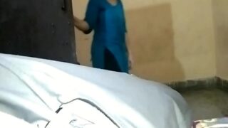 Bhabhi Panas Bantu Devar Yang Lagi Horny Di Video Mesum India