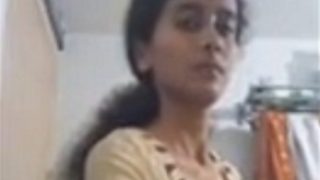 Video Mandi Seksi Gadis Desi Bertubuh Ramping Sendirian