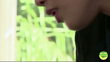 Cewek Asia Murahan Jilat Teteknya Sambil Nampol Kontol Gede Di Memek Sempitnya
