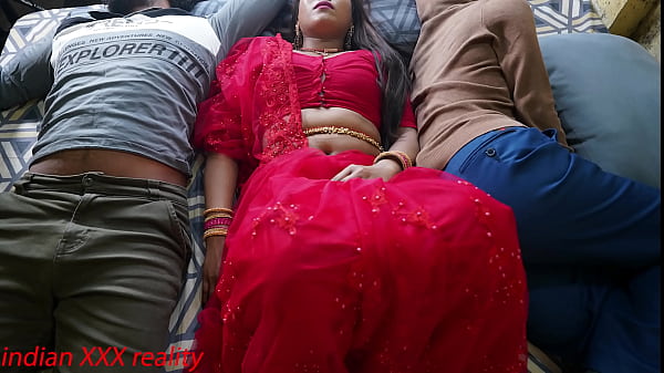 Panasnya Adegan Keluarga Tiri India Dalam Bahasa Hindi
