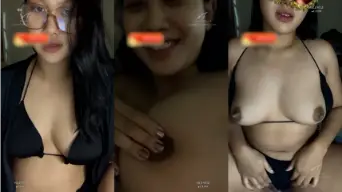 Bayi Isadora Pake Bikini Item Sambil Mainin Teteknya Yang Montok