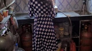 Berani Banget Si Istreng Colokin Kontol Adik Ipar Di Dapur