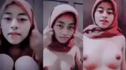Hijab Cantik Joget Tiktok Bikin Tegang, Pingin Lihat Lebih?