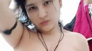 Tonton Video Hot Binal Cewek Pakistan Buka Baju Sampai Telanjang