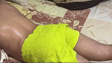 Ibu Mertua Montok Bantu Mantu, Pijetannya Langsung Bikin Ranjang Panas.