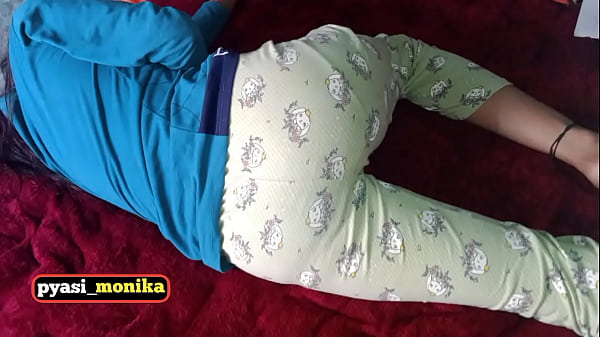 Mama Pasar Pergi, Si Cewek Belajar Malah Digebrak Temennya Sampe Meringis Keenakan.