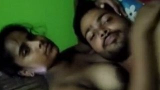 Pasangan Bengali Lagi Main-main Di Rumah, Bikin Suasana Panas Saat Karantina.