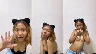 Tuan, Mau Adopsi Aku Gak? Aku Siap Jadi Peliharaan Manismu Yang Penuh Nafsu.
