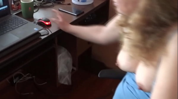 Istri Latinku, Ibu Tua Seksi, Ngehorny Sambil Nonton Bokep, Crot Terus Minta Kontol.