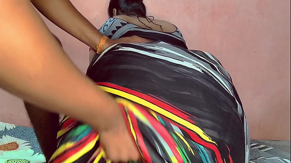 Ibu Tiri Seksi India Bantu Anak Tiri Atasi Masalah Viagra Yang Bikin Tegang.