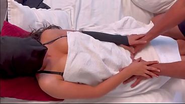 Video Mesum Bhabhi India, Memek Sempit Digenjot Keras Sama Adik Ipar, Suara Hot Bikin Ngilu