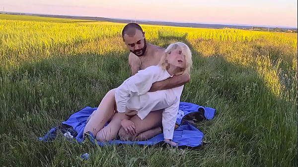 Public Anal Sex: Blonde Russian Hotwan Menelan Mani Hangat Langsung Dari Sumbernya Bonus Bagian 4 Dari 4