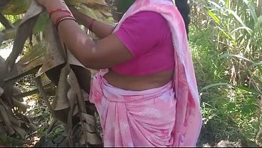 Bhabhi India Dari Tamil Crot Di Kebun Pisang, Goyang Basah Kena Angin.