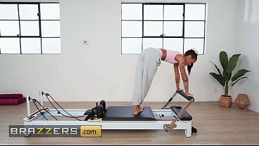 Brazzers – Ryan Reid Dikerjain Keras Sama Victor Ray, Memek Mepetnya Dijejali Sampai Njerit Keenakan