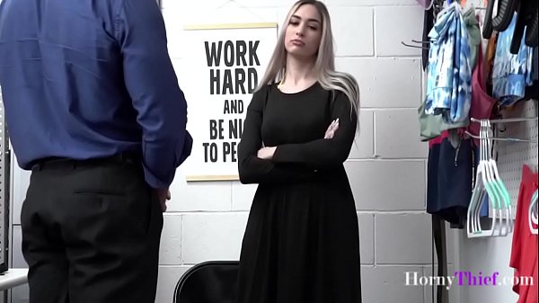 Remaja Jilbab Nakal Ngentot Polisi Biar Bebas Dari Sel – Delilah Day | Hornythief