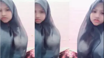 Abg Jilbab Hitam Tobrut, Utingnya Nyata Banget Keliatan.
