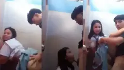 Baru Smp Udah Crot Di Wc Sekolah, Basah Kuyup Kena Sperma