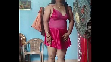 Ibu Tiri Desi India Yang Genit Dan Menggoda Dengan Tatapan Nakal